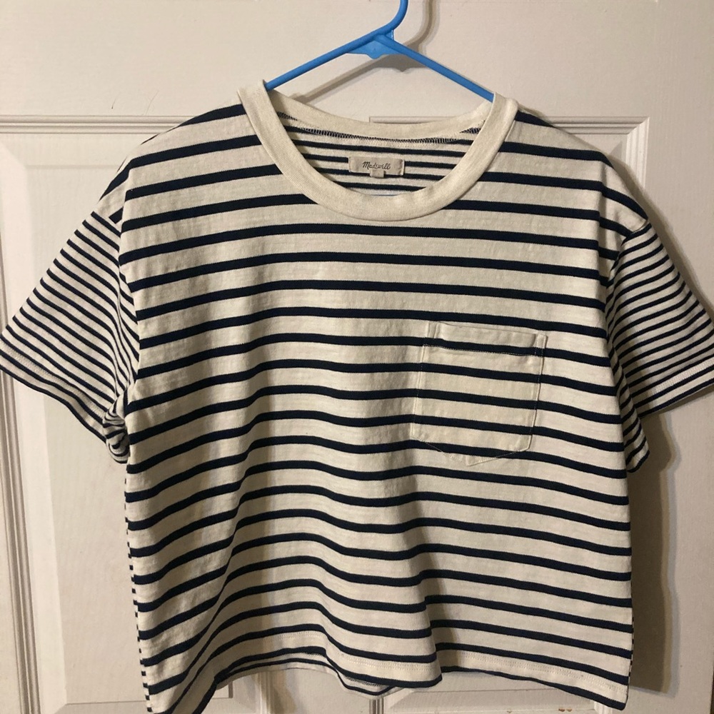 Madewell tee shirt.  Women or teen shirt